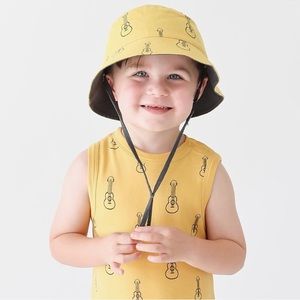 Parade Organic Baby Romper and Hat 6-12 mos